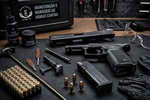 MANUTENÇÃO E MANUSEIO DE ARMAS CURTAS